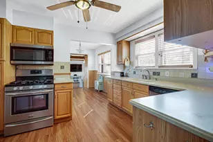 222 Beacon Pl, Munster, IN 46321 - Photo 11