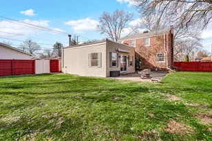 222 Beacon Pl, Munster, IN 46321 - Photo 27