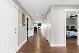 823 11th St SW, Demotte, IN 46310 - Photo 5