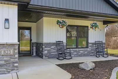 823 11th Street SW, Demotte, IN 46310 - Photo 3