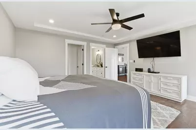 823 11th Street SW, Demotte, IN 46310 - Photo 15