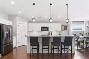 823 11th St SW, Demotte, IN 46310 - Photo 7