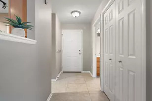 10404 White Oak Ln, Munster, IN 46321 - Photo 3