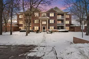 10404 White Oak Ln, Munster, IN 46321 - Photo 1