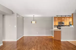 10404 White Oak Ln, Munster, IN 46321 - Photo 9