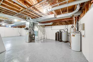 158 York Cir, Valparaiso, IN 46385 - Photo 21