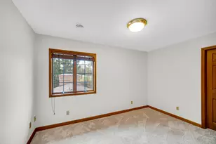 158 York Cir, Valparaiso, IN 46385 - Photo 15