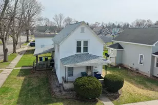 1102 Detroit St, La Porte, IN 46350 - Photo 3