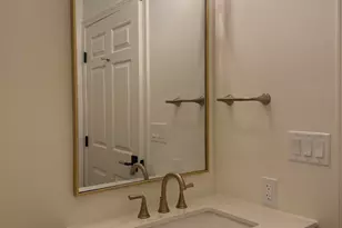 37 Fentree Dr, Valparaiso, IN 46385 - Photo 7