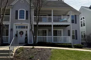 37 Fentree Dr, Valparaiso, IN 46385 - Photo 1