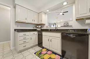 2210 E 9th Pl, Hobart, IN 46342 - Photo 7