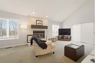 2210 E 9th Place, Hobart, IN 46342 - Photo 23