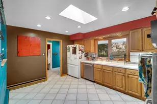 2445 Woodlane Dr, Merrillville, IN 46410 - Photo 3