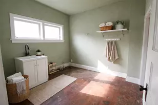 1011 Jackson St, La Porte, IN 46350 - Photo 21