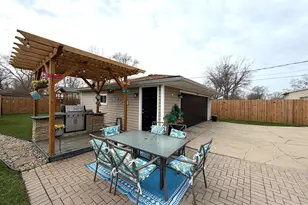 5465 Redwood Ave, Portage, IN 46368 - Photo 23