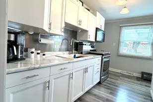 5465 Redwood Ave, Portage, IN 46368 - Photo 7