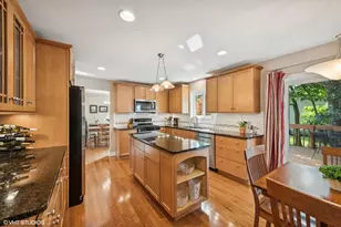 376 Tremont Ct, Valparaiso, IN 46385 - Photo 5