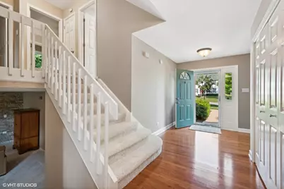 376 Tremont Court, Valparaiso, IN 46385 - Photo 9