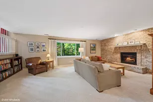 376 Tremont Ct, Valparaiso, IN 46385 - Photo 17