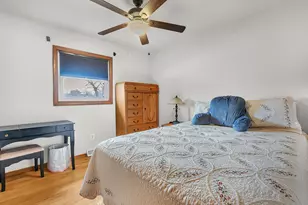 7216 Pierce St, Merrillville, IN 46410 - Photo 9