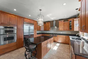 84 Liberty Lakes Dr, Valparaiso, IN 46385 - Photo 3