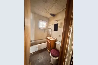 2301 E 20th Avenue, Gary, IN 46407 - Photo 5