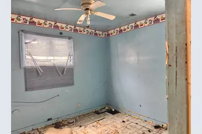 2301 E 20th Avenue, Gary, IN 46407 - Photo 3