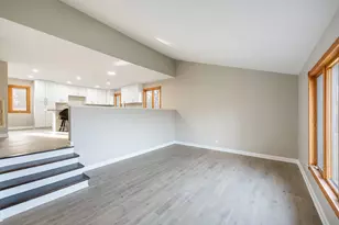 4710 Oaklane Dr, Griffith, IN 46319 - Photo 3