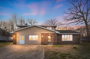 4710 Oaklane Dr, Griffith, IN 46319 - Photo 1