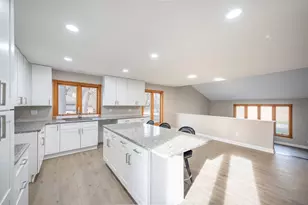 4710 Oaklane Dr, Griffith, IN 46319 - Photo 7