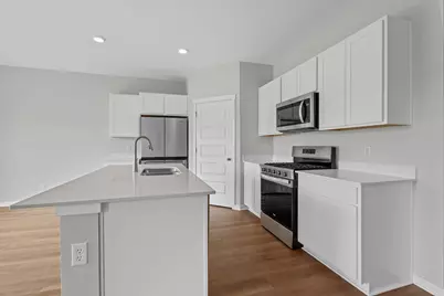 139 Cressmoor Boulevard, Hobart, IN 46342 - Photo 7