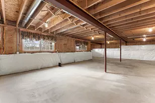 10877 Mathias Dr, Saint John, IN 46373 - Photo 19