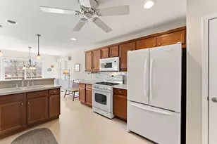 10877 Mathias Dr, Saint John, IN 46373 - Photo 9