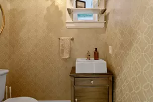 404 Washington St, Valparaiso, IN 46383 - Photo 27