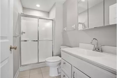 2711 Georgetowne Drive #B2, Highland, IN 46322 - Photo 5