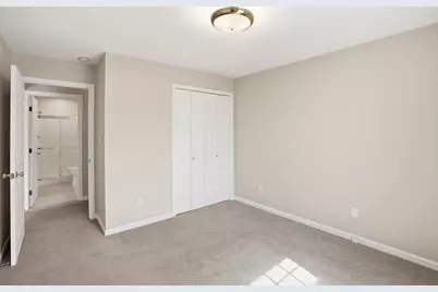 2711 Georgetowne Drive #B2, Highland, IN 46322 - Photo 15