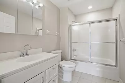 2711 Georgetowne Drive #B2, Highland, IN 46322 - Photo 15