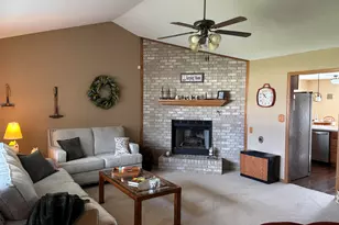 1699 Lincoln St, Hobart, IN 46342 - Photo 3