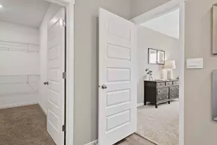 7635 W 106th Pl, Crown Point, IN 46307 - Photo 13