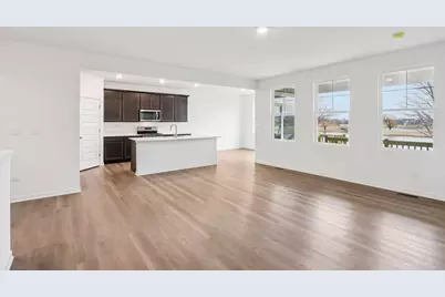 7641 W 106th Place, Crown Point, IN 46307 - Photo 3