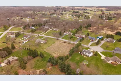 427 Rolling Meadow Drive, Valparaiso, IN 46385 - Photo 7