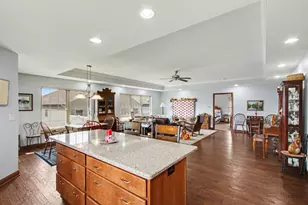 3801 Westbridge Dr, Valparaiso, IN 46383 - Photo 15