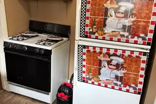 833 Fillmore St, Gary, IN 46402 - Photo 5