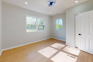 4252 W 21st Ave, Gary, IN 46404 - Photo 23