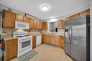 1205 W 84th Ln, Merrillville, IN 46410 - Photo 7