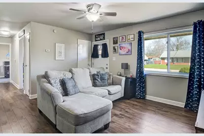 1705 E 33rd Place, Hobart, IN 46342 - Photo 3