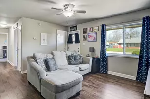 1705 E 33rd Pl, Hobart, IN 46342 - Photo 3