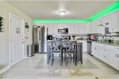 1705 E 33rd Place, Hobart, IN 46342 - Photo 9