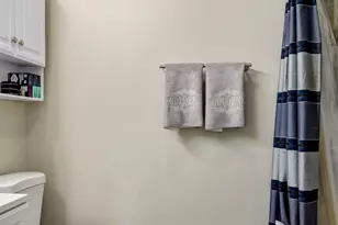 1705 E 33rd Pl, Hobart, IN 46342 - Photo 11