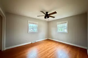 3063 Parkwood Pl, Crown Point, IN 46307 - Photo 13